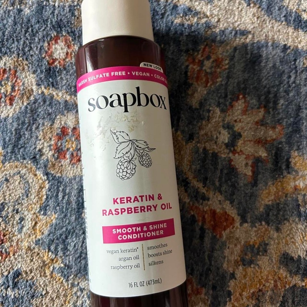 Soapbox Conditioner Smooth & Shine Keratin & Raspberry Oil